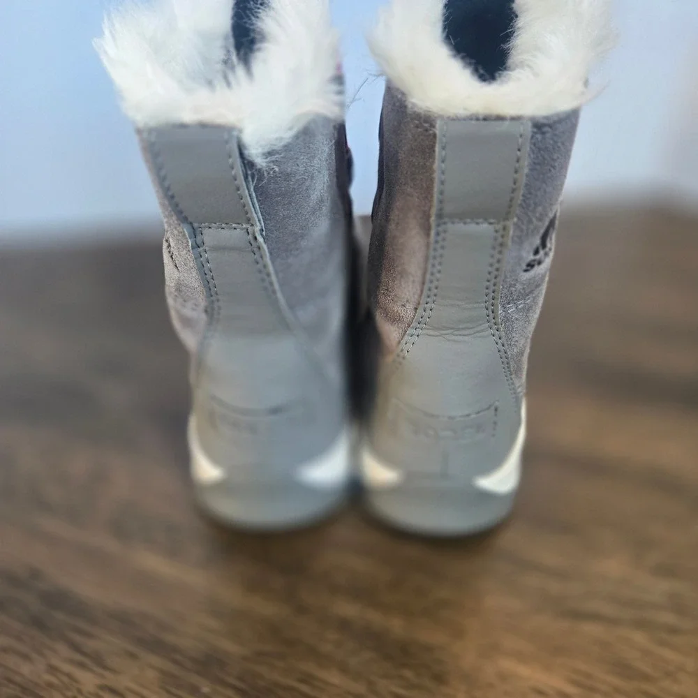 Sorel Whitney Kids Grey Suede Felt Waterproof Winter Boots‎ Pink Bungee Faux Fur